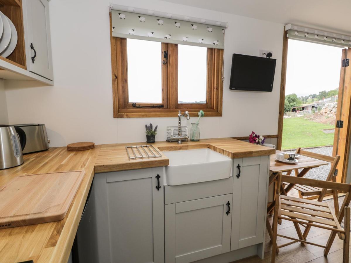 Tan Y Castell Shepherds Hut Llangollen Exterior foto